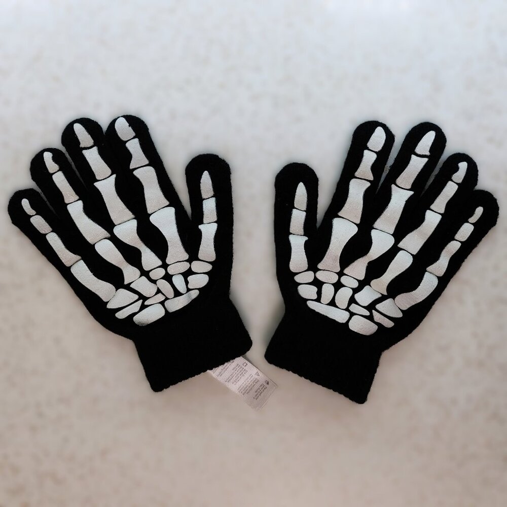 *Free with Purchase* Stretch Gloves with Skeletal Hands Motif